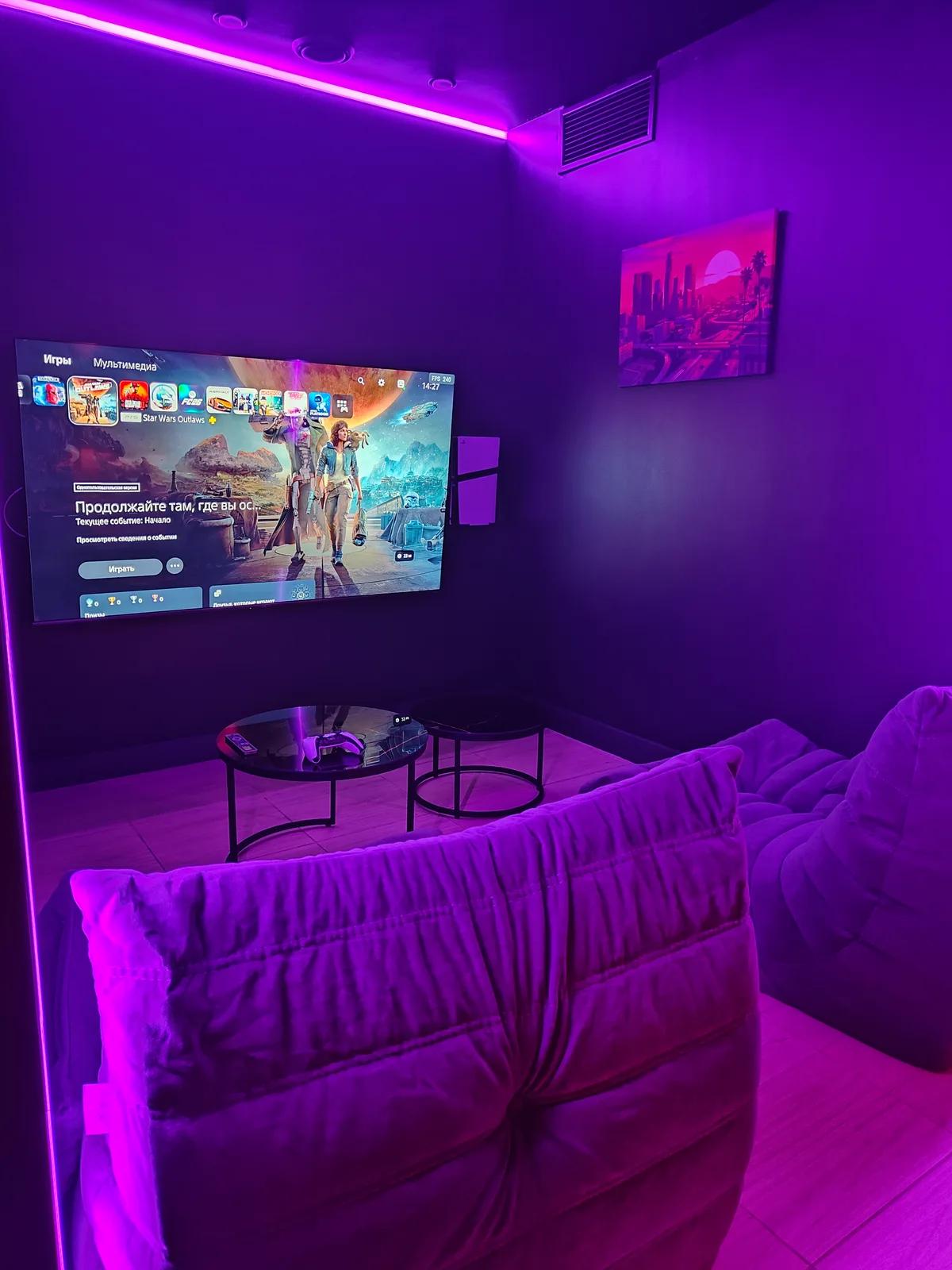 Bytron — вид на playstation room